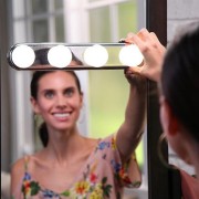 Lampa do makijażu Hollywood z przyssawką do lustra, bezprzewodowa | StudioLight